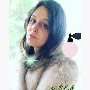 Meet your Posher, Pamela